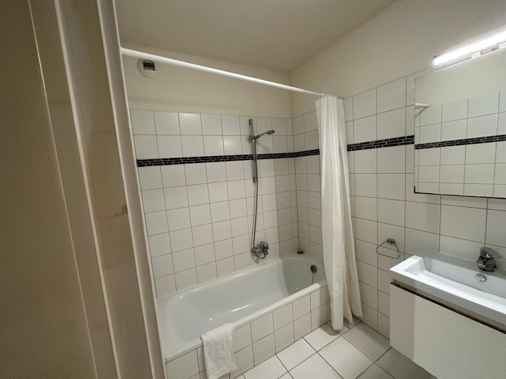 3 Bedroom Apartment In City Center With Balcony View Brussels Exterior photo